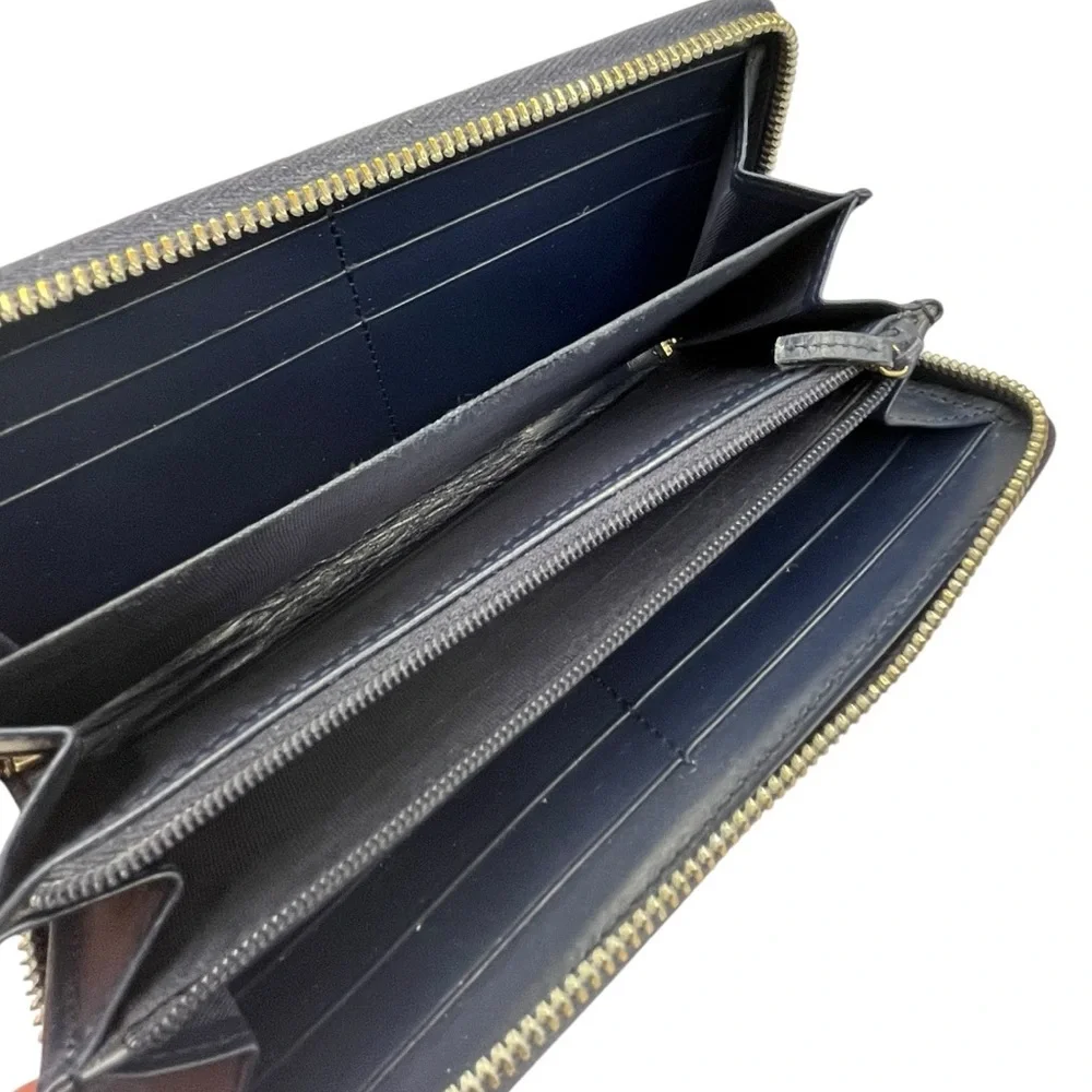 Gucci Diamante Zip Around Navy Wallet - Picture 7 of 8